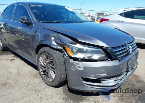 2015 Volkswagen Passat 1.8T Limited Edition из США, поврежденный, VIN 1VWAT7A37FC099126